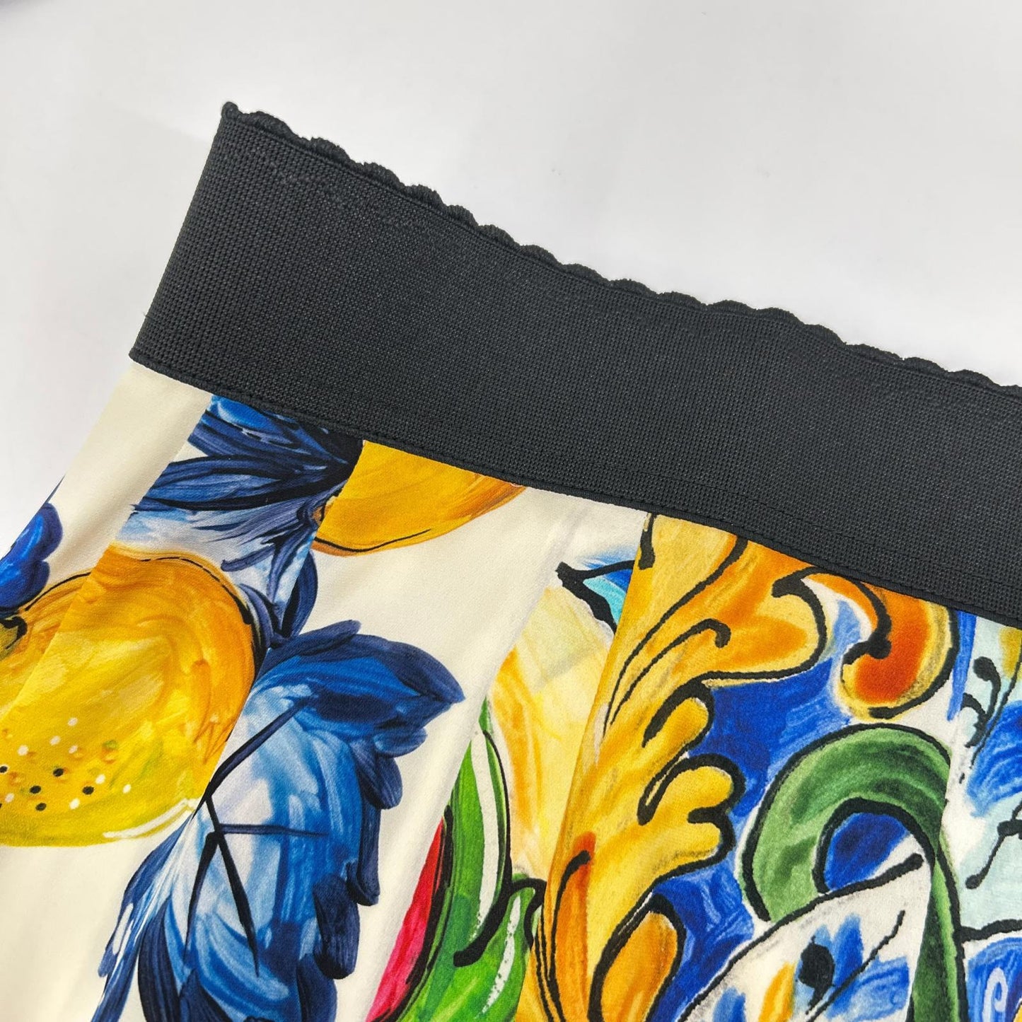 DOLCE&GABBANA ドルチェアンドガッバーナ F4A2GT マルチカラー マヨリカプリント サイドスリットシルクスカート スカート