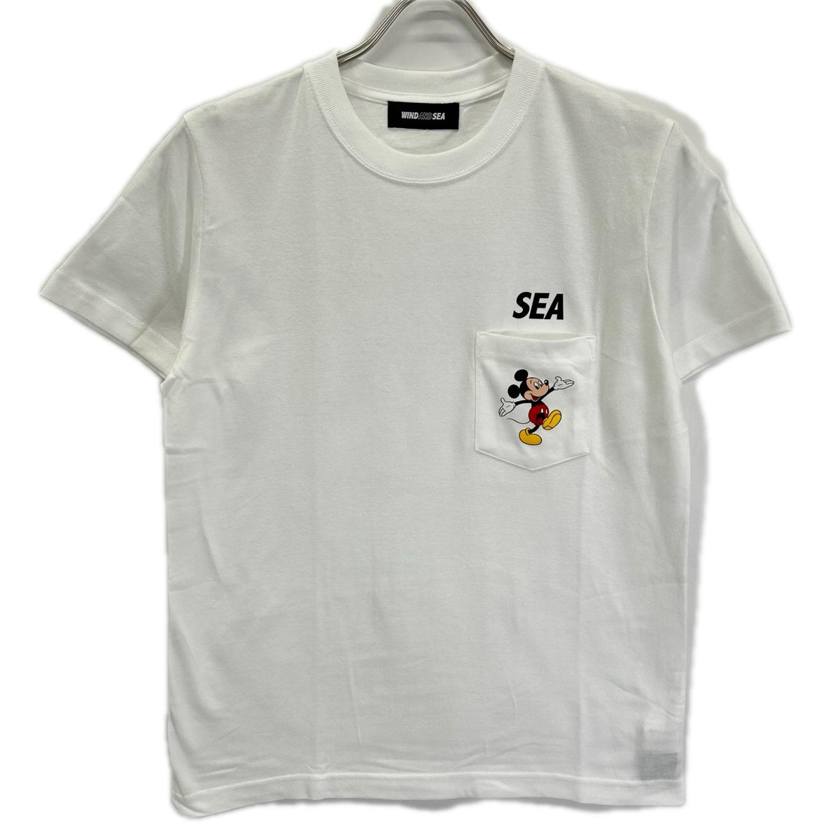 WIND AND SEA ウィンダンシ― ×Disney WDS-C-DSNY-25-Q4-04 ホワイト ミッキープリント ショートスリーブポケットカットソー トップス