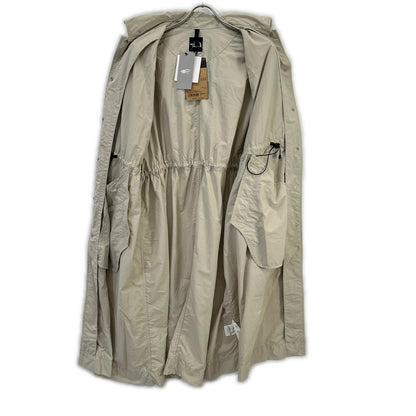 THE NORTH FACE NPW22360 Fossil Ivory Rollpack Journeys Coat