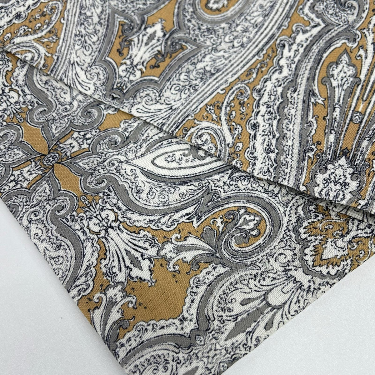 23区 25SS PRWOGM0408 White Ratti Drawing Paisley-Print Wide Pants