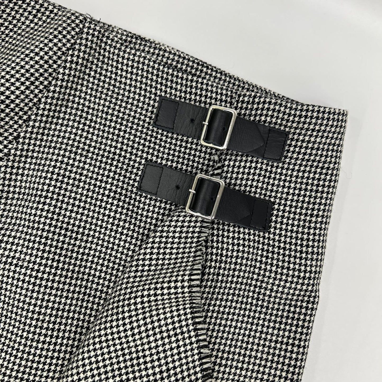 Whim Gazette ウィムガゼット 25AW ホワイト×ブラック チェックフリンジスカート スカート