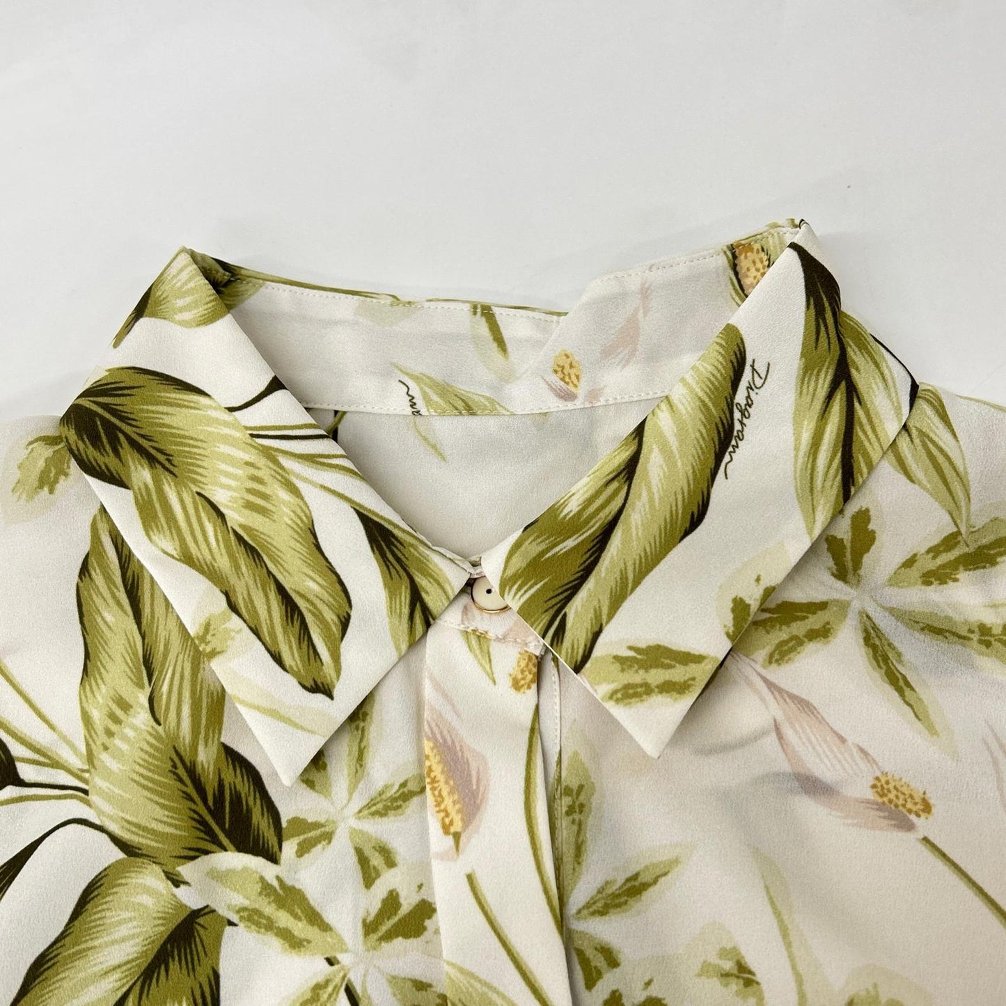Diagram Diagram 0323131129 Ecru Polyester Pleated Anthurium-Print Belted Dress Dress