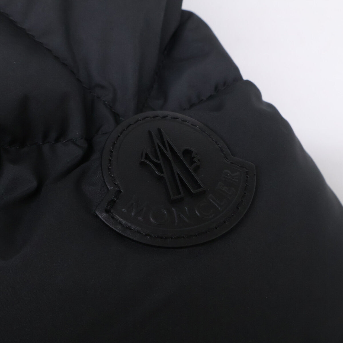 MONCLER モンクレール 【新品同様/24年製】CHEVREUSE ファー/フード付 ダウンジャケット ジャケット
