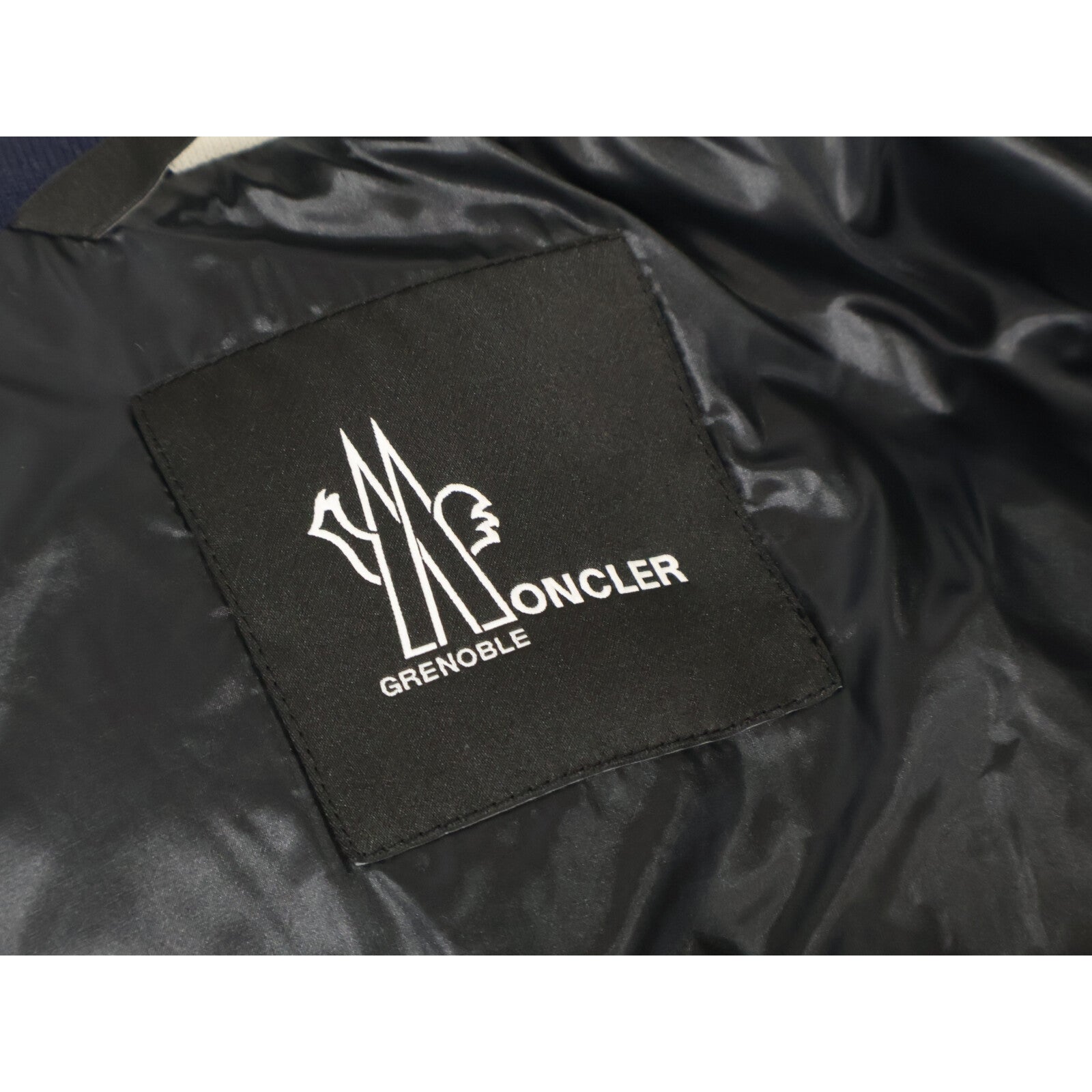 MONCLER モンクレール GRENOBLEグルノーブル【新品同様/23年製】CAMURAC フーディダウンジャケット ジャケット