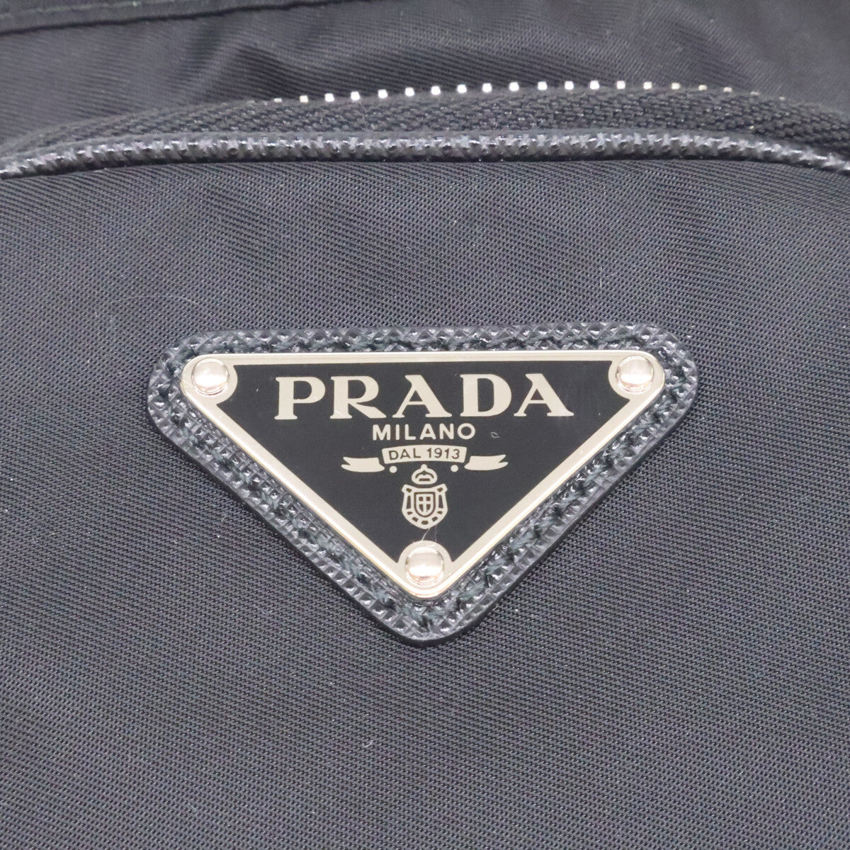 PRADA プラダ 新品同様 2ZH155 Re-Nylon サフィアーノ スマートフォンケース ショルダーバッグ