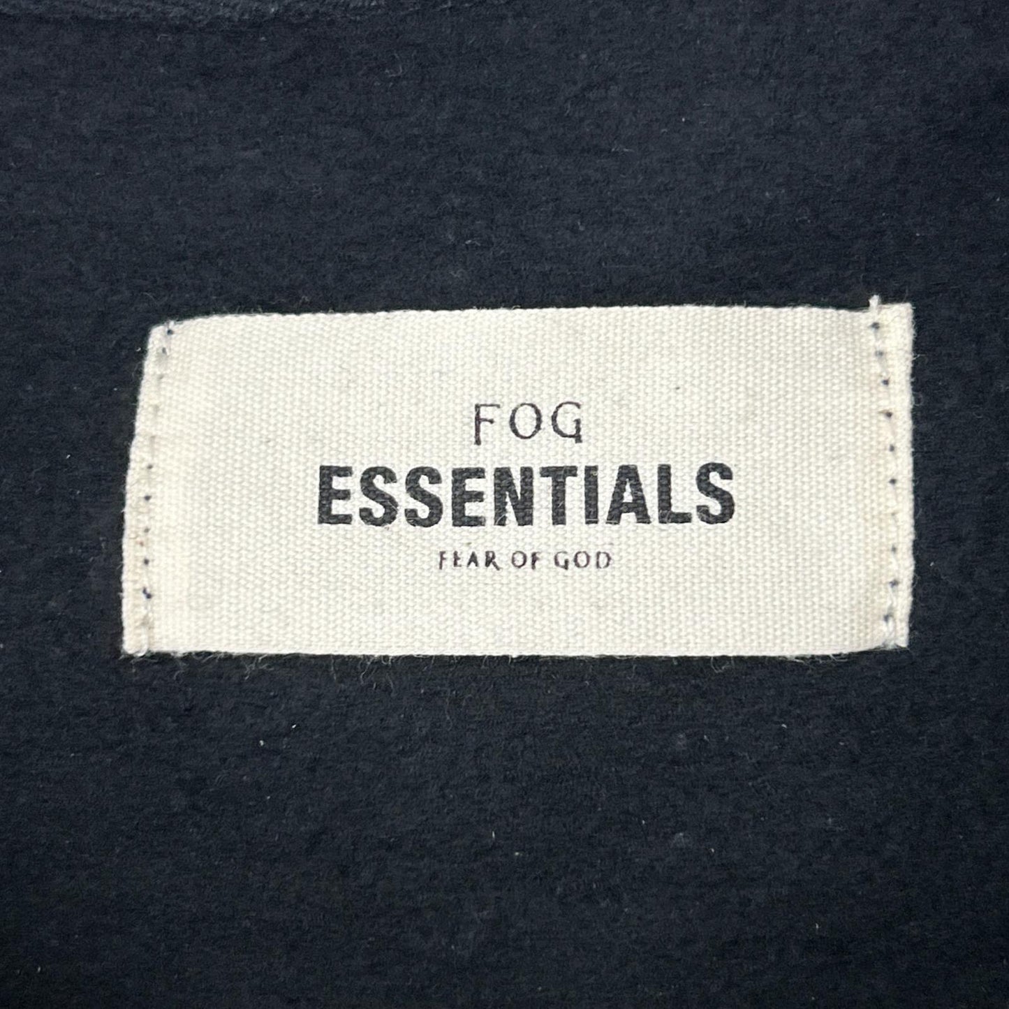 Essentials エッセンシャルズ ブラック ワンポイントロゴプリント FOG ロングスリーブ スウェット トップス