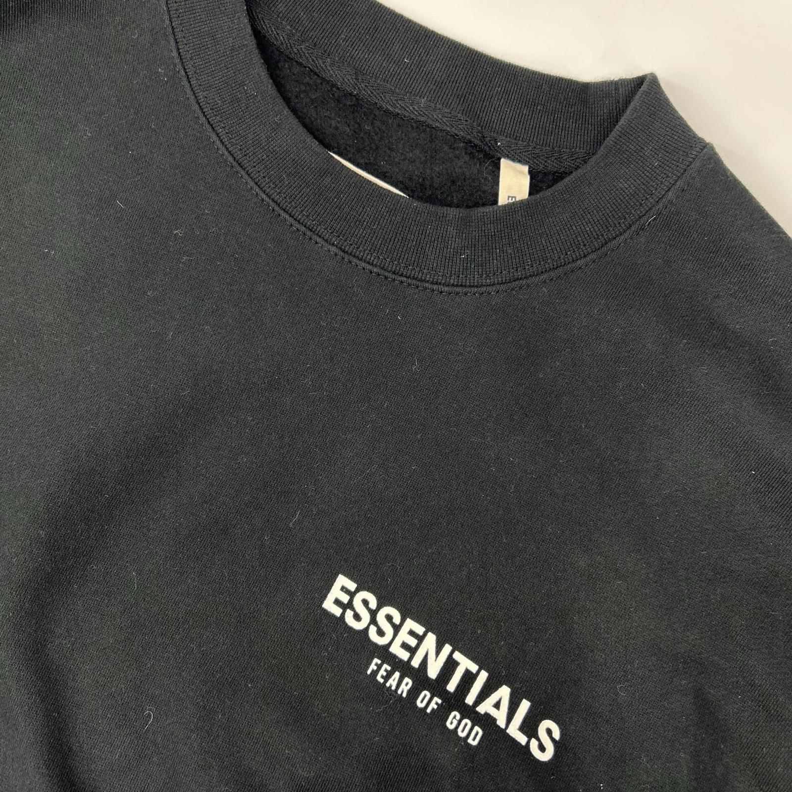 Essentials エッセンシャルズ ブラック ワンポイントロゴプリント FOG ロングスリーブ スウェット トップス