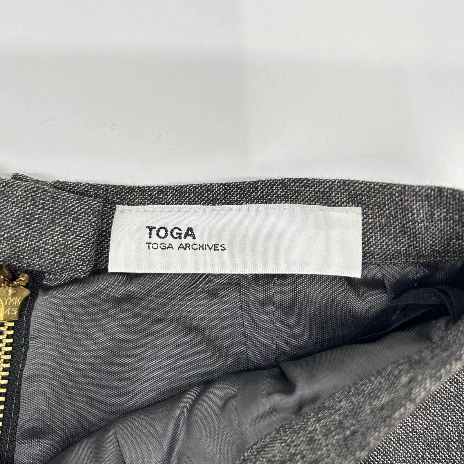 TOGA トーガ TA82-FG026 グレー カットアウトディテール スカーフ ミディアムスカート スカート
