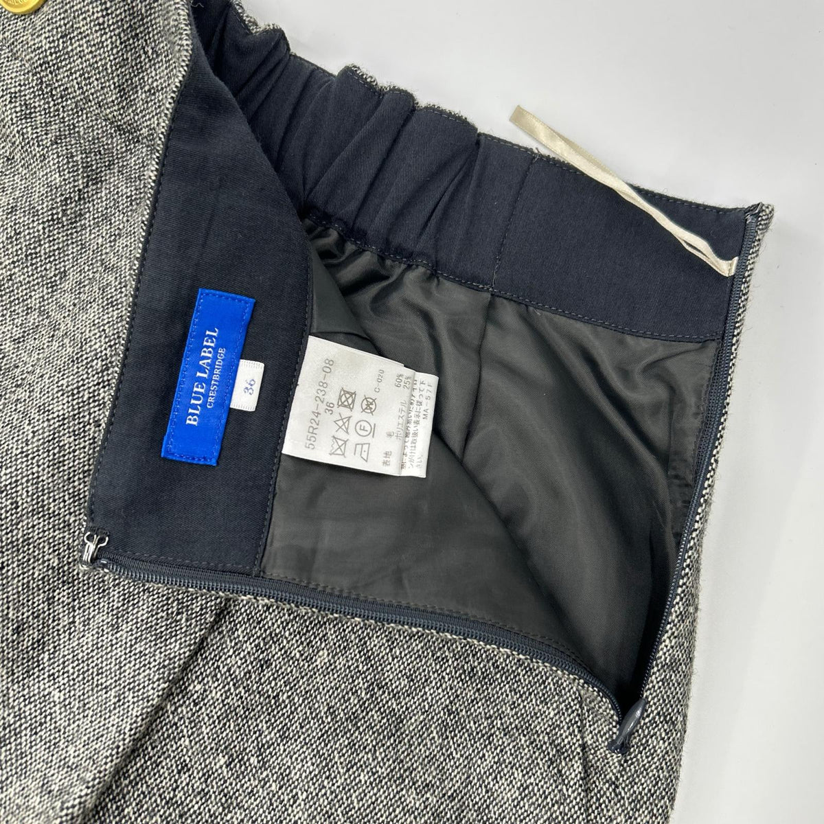 BLUE LABEL CRESTBRIDGE ブルーレーベルクレストブリッジ グレー レーヨン混 金釦 キュロットパンツ ボトムス