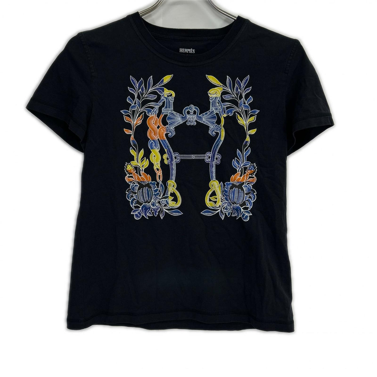 HERMES エルメス 24SS 4E4629DA ブラック カルトゥッシュ デッラ カヴァッレリア ショートスリーブカットソー トップス