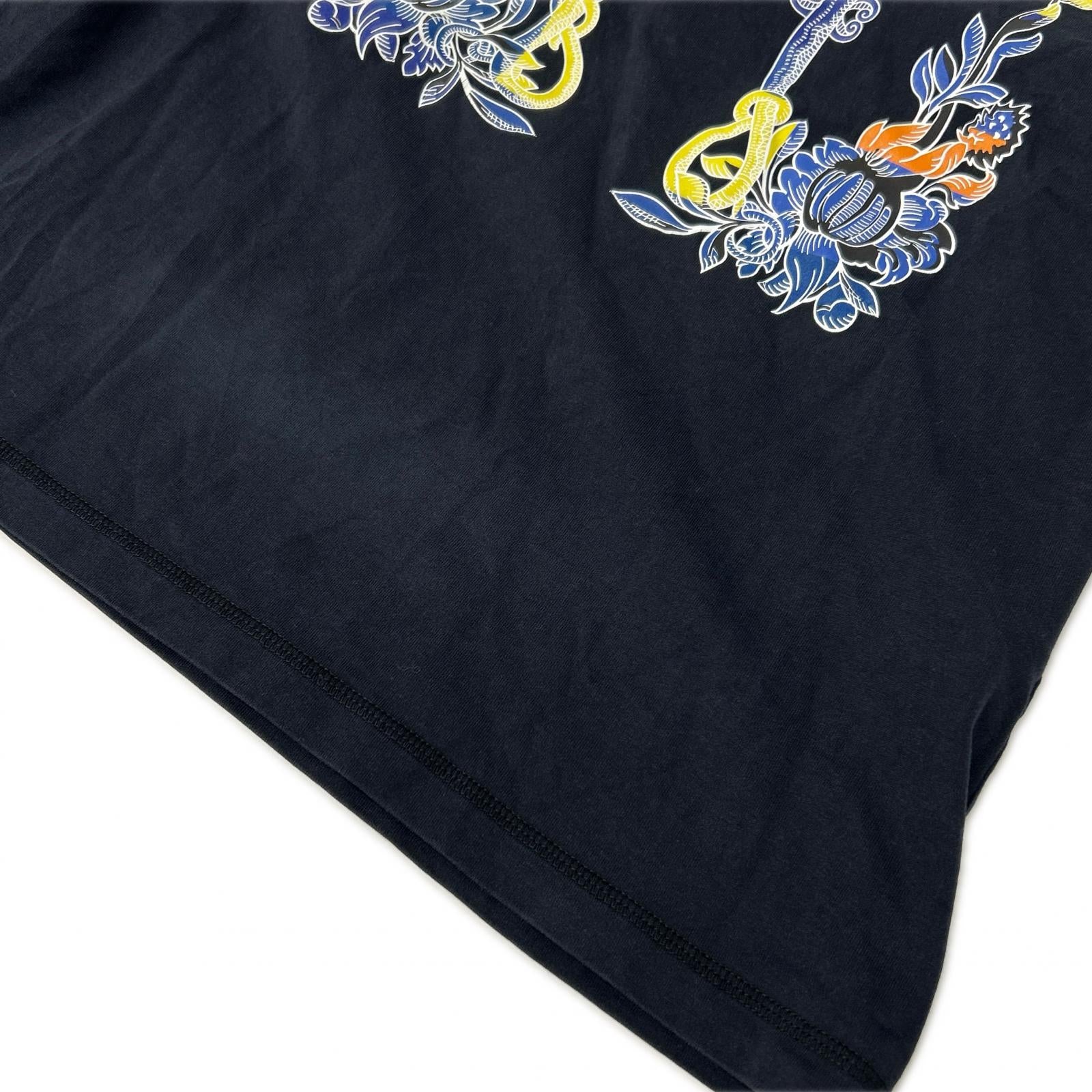 HERMES エルメス 24SS 4E4629DA ブラック カルトゥッシュ デッラ カヴァッレリア ショートスリーブカットソー トップス