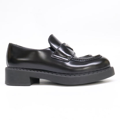 PRADA プラダ 【美品】1D246M トライアングルロゴプレート チョコレート ブラッシュドレザー ローファー シューズ