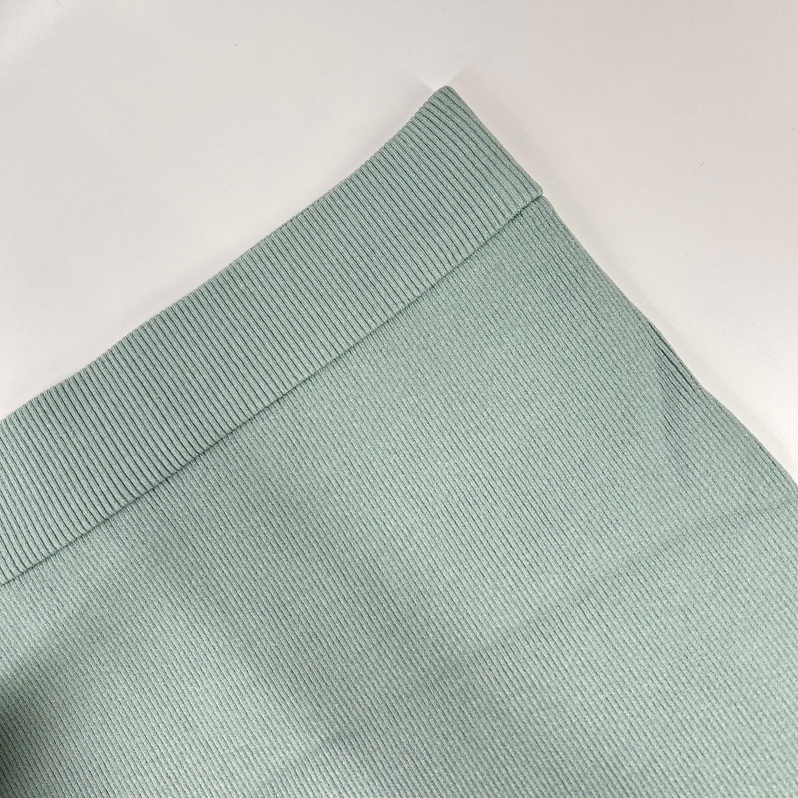 MUSE ミューズ 26SS 26-060-500-4010 DINER RIB グリーン レーヨン混 フロントスリット リブニットタイトロングスカート スカート