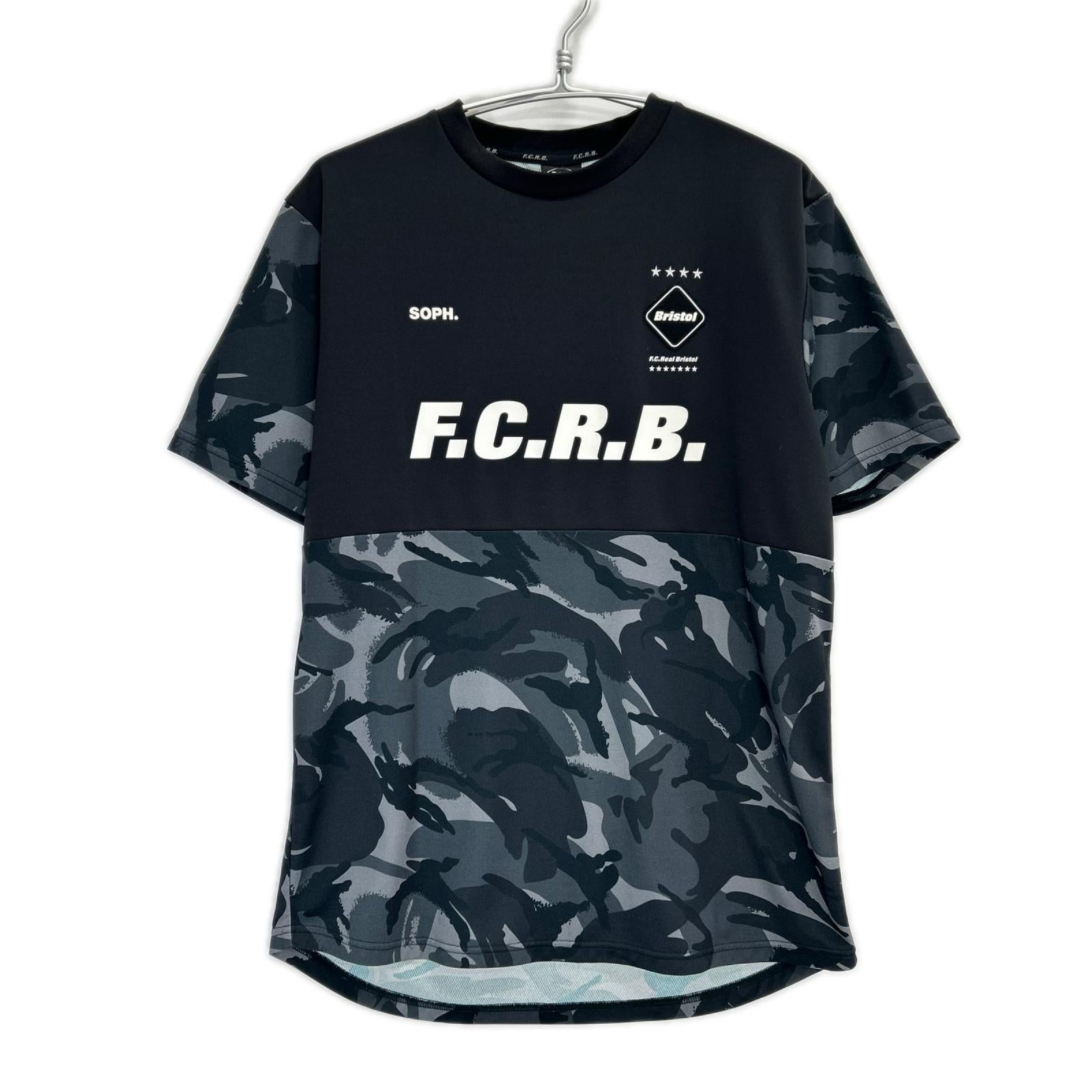 F.C.Real Bristol エフシーリアルブリストル FCRB-220049 ブラック×カモフラ ロゴプリント ショートスリーブカットソー トップス