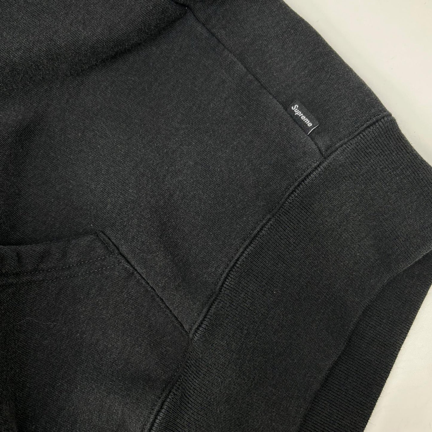 Supreme シュプリーム 26SS ブラック Small Box Zip Up Hooded Sweatshirt スモールボックスロゴ ジップアップフーディ ジャケット