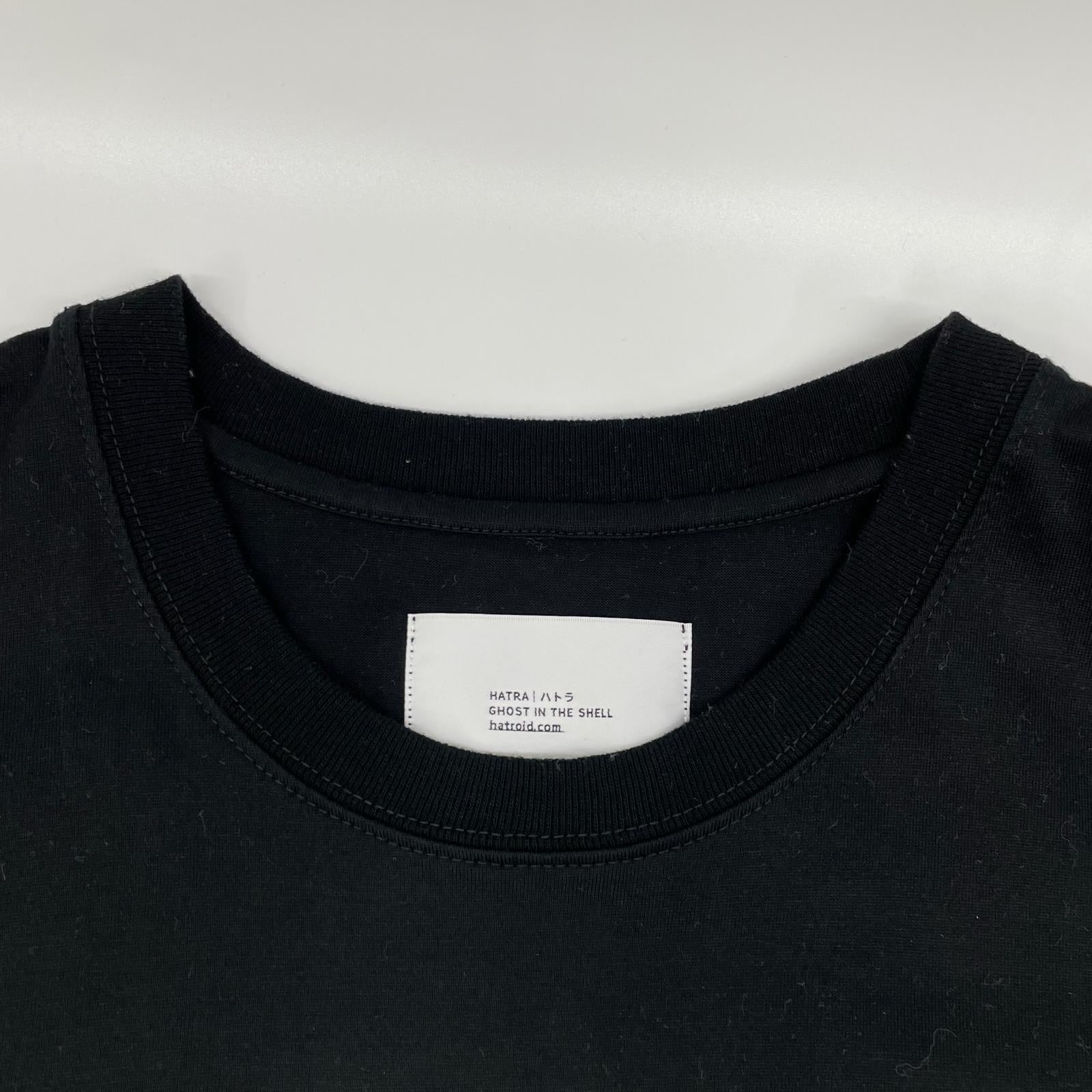 hatra ハトラ ブラック TS-Ghost GHOST IN THE SHELL タイトルロゴプリントTシャツ トップス
