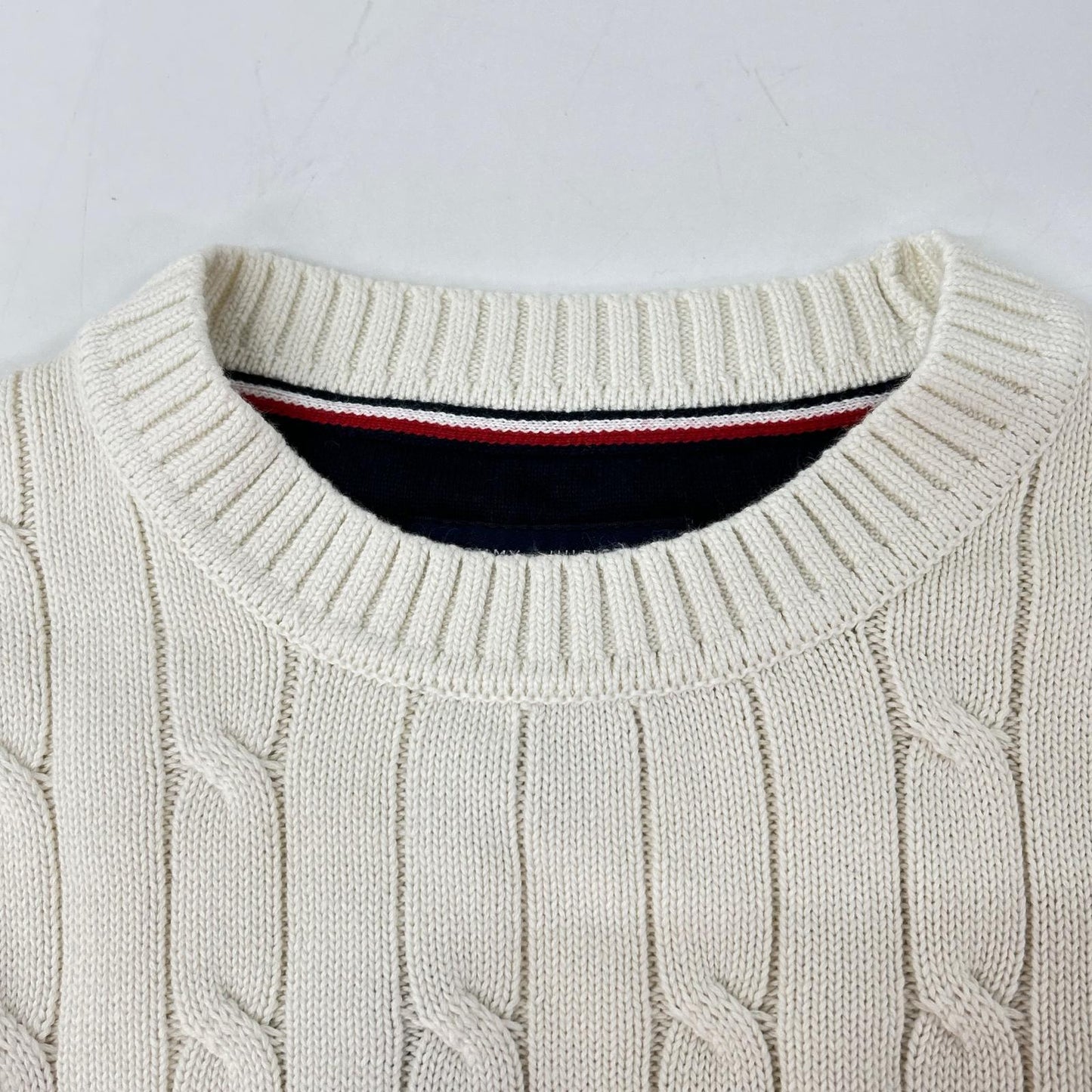 TOMMYHILFIGER トミーヒルフィガー 78J7706 ホワイト コットン ロゴ刺しゅう クルーネックセーター トップス