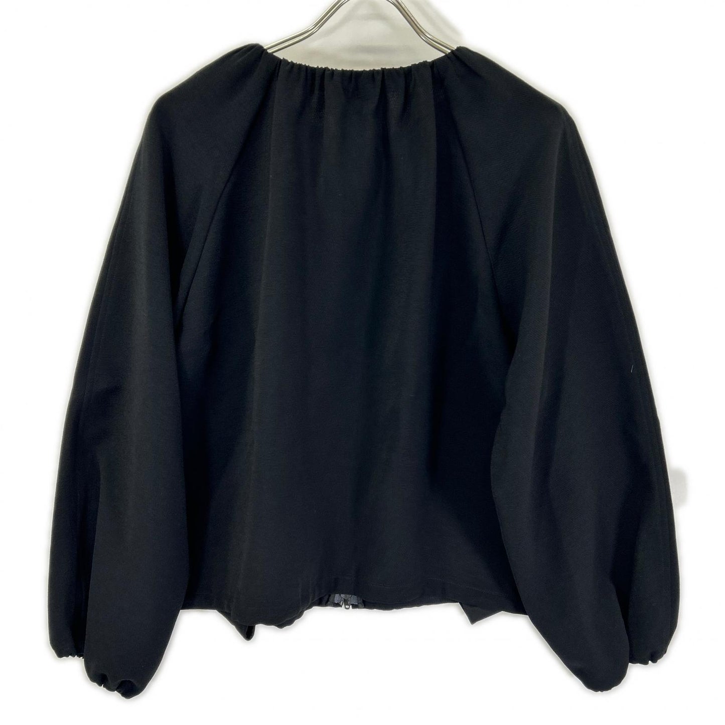 UNITED ARROWS ユナイテッドアローズ 1522-199-5365 ブラック COMFY ギャザー ノーカラー ジップアプブルゾン トップス