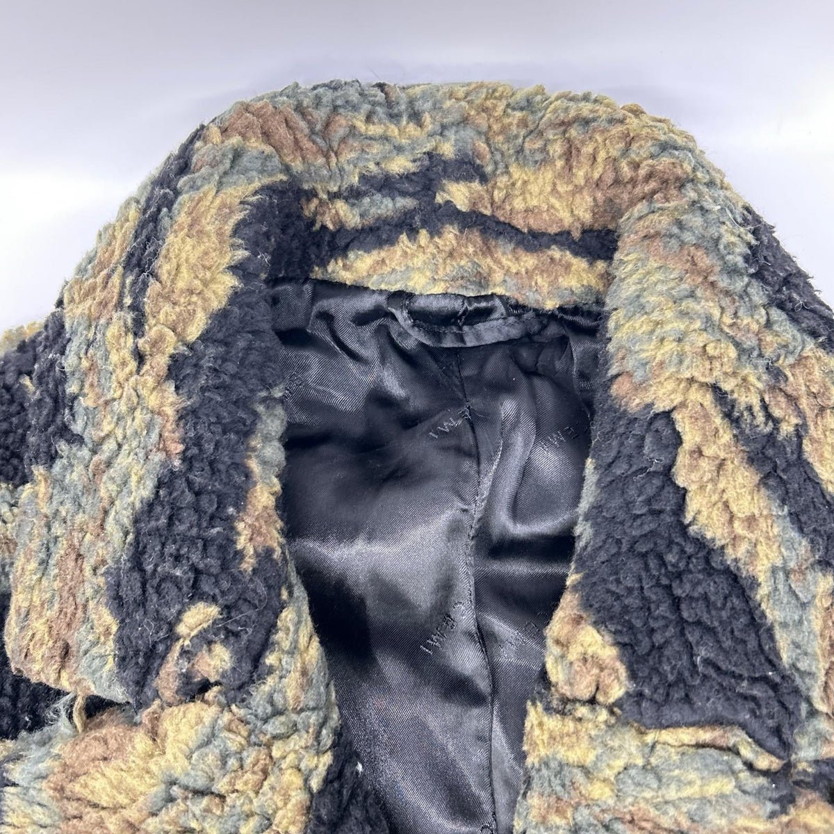 BUSCEMI Khaki camouflage boa long coat
