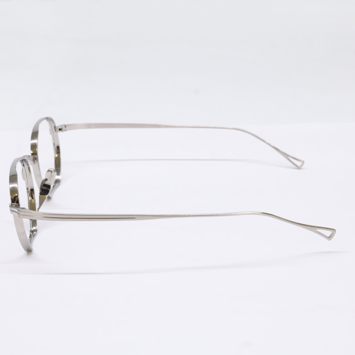 KameManNen KameManNen Like-New KMN9919 TSH Lensless Strawberry-Shape Eyewear Glasses