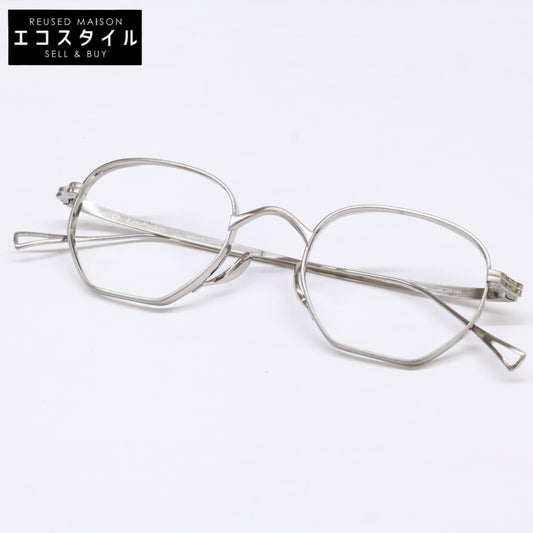 KameManNen KameManNen Like-New KMN9919 TSH Lensless Strawberry-Shape Eyewear Glasses