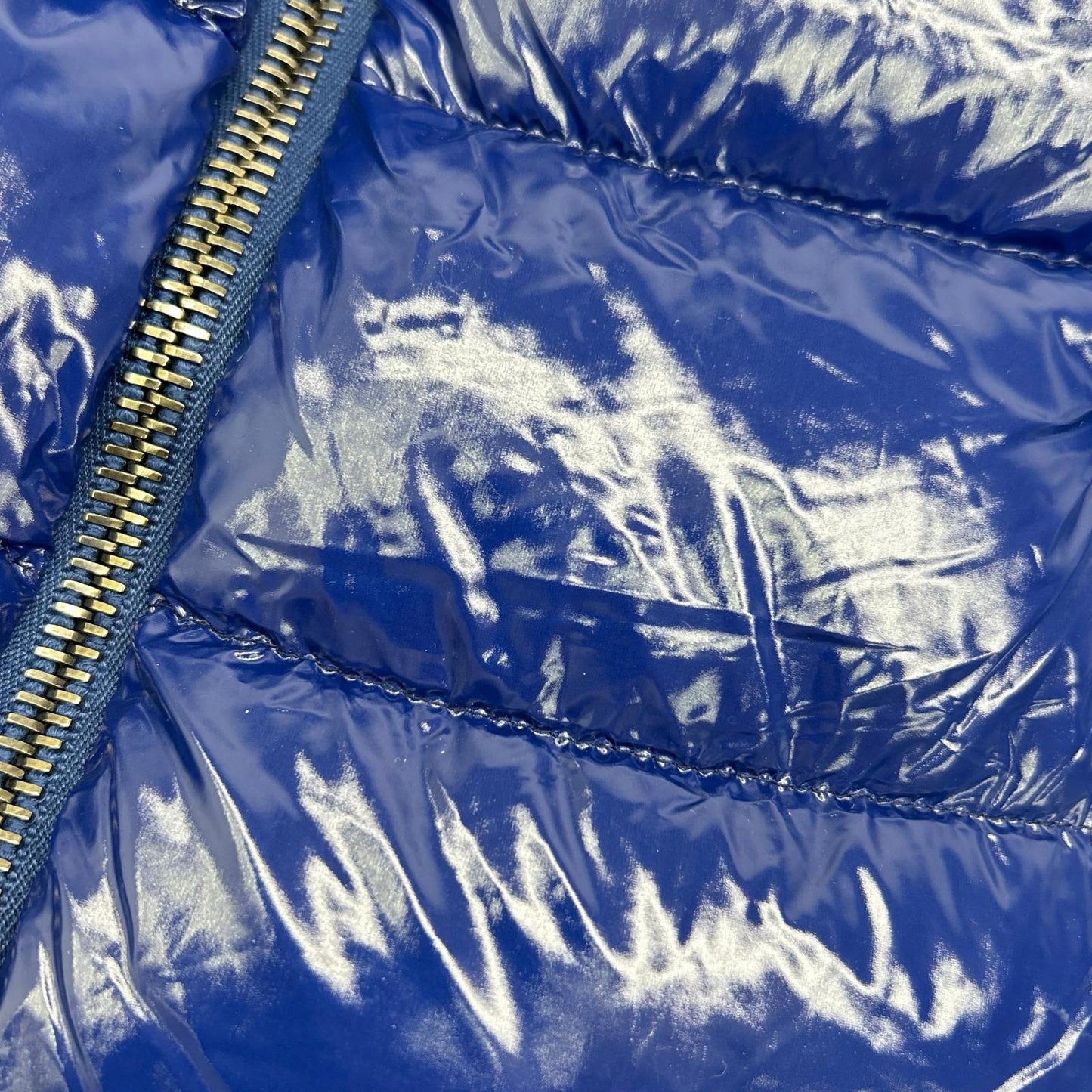 HERNO ヘルノ PI1350D ブルー GLOSS BELTED BOMBER/パテッド ダウンジャケット ジャケット