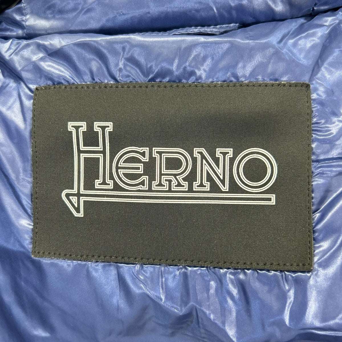 HERNO ヘルノ PI1350D ブルー GLOSS BELTED BOMBER/パテッド ダウンジャケット ジャケット