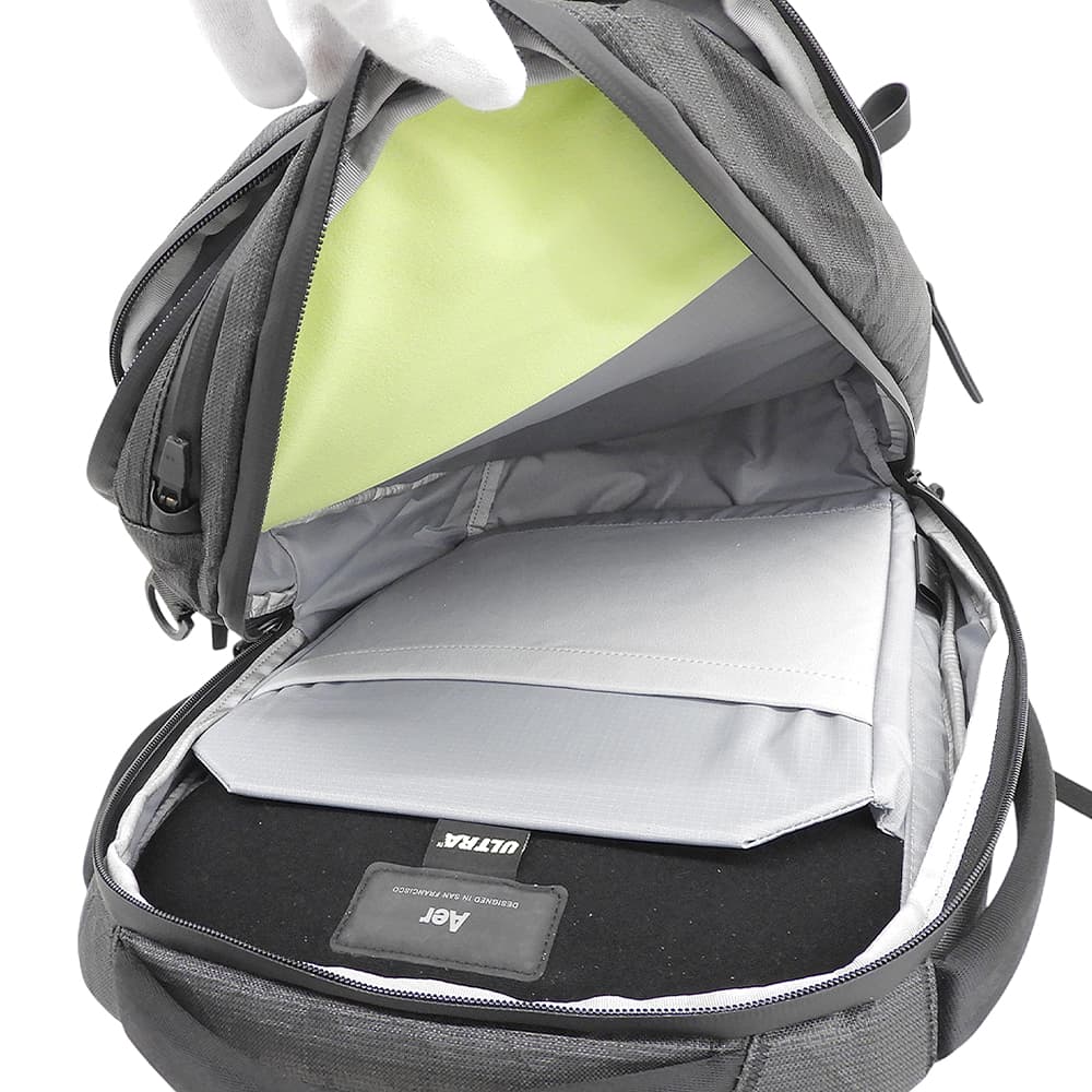 Aer エアー 美品 Ultra City Pack Pro 2 24L 400X ポリエチレン バックパック リュック デイパック メンズ ダークグレー AER-28064