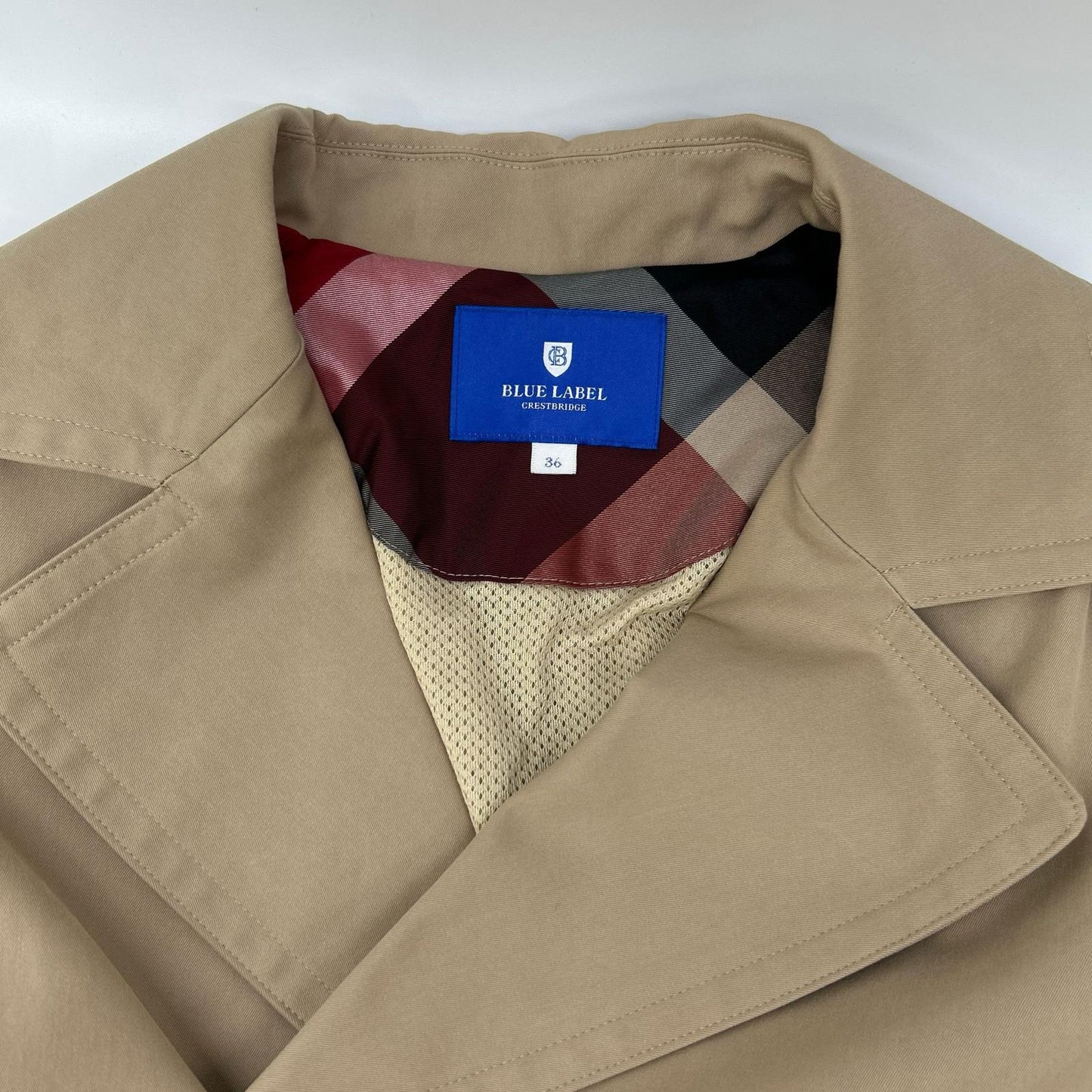 BLUE LABEL CRESTBRIDGE ブルーレーベルクレストブリッジ 55F03-830-42 ベージュ テックトレンチブルゾン トップス