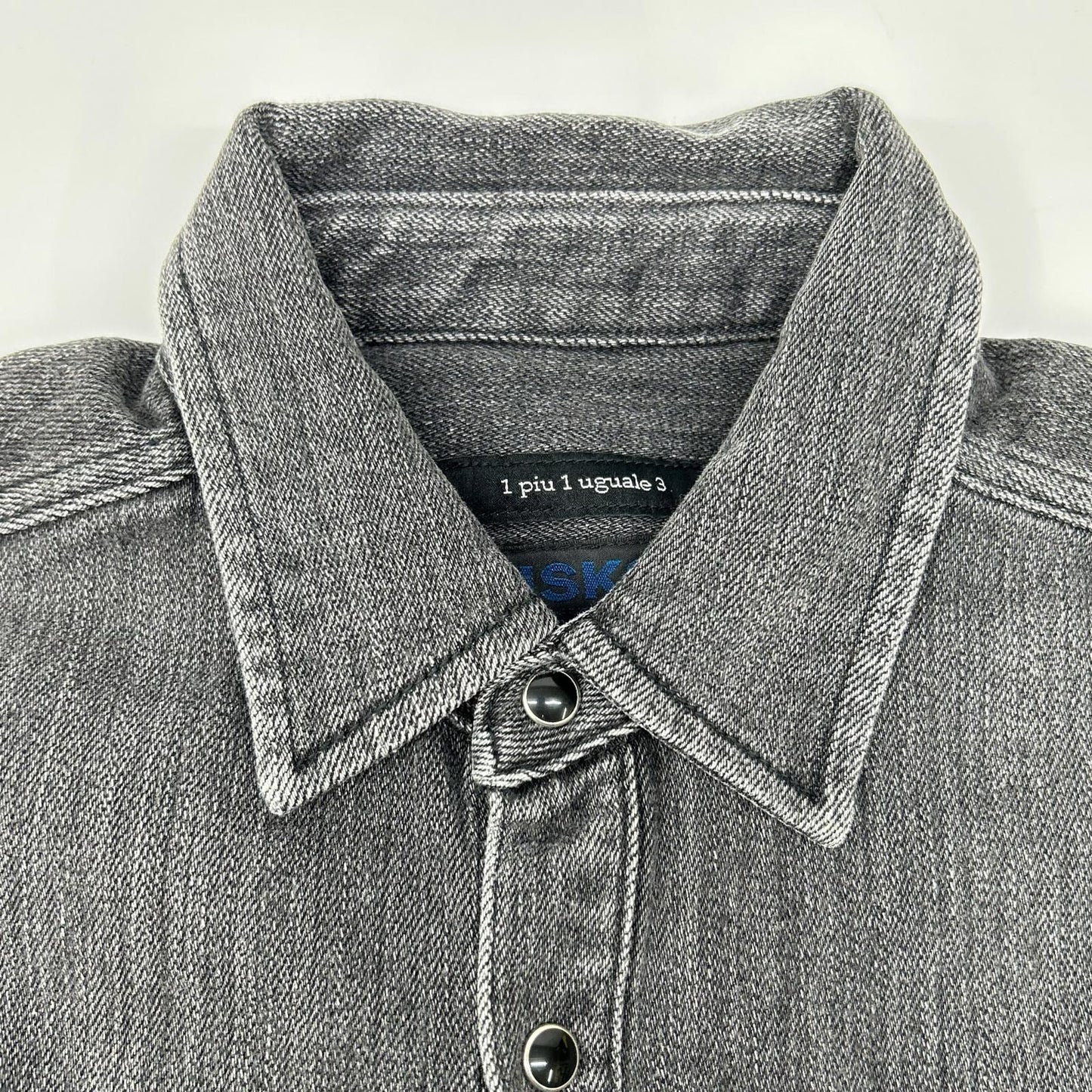 1piu1uguale3 ウノピゥウノウグァーレトレ MRS178-CTR025 ブラック S/S DENIM BIG SHIRTS デニムビック半袖シャツ トップス