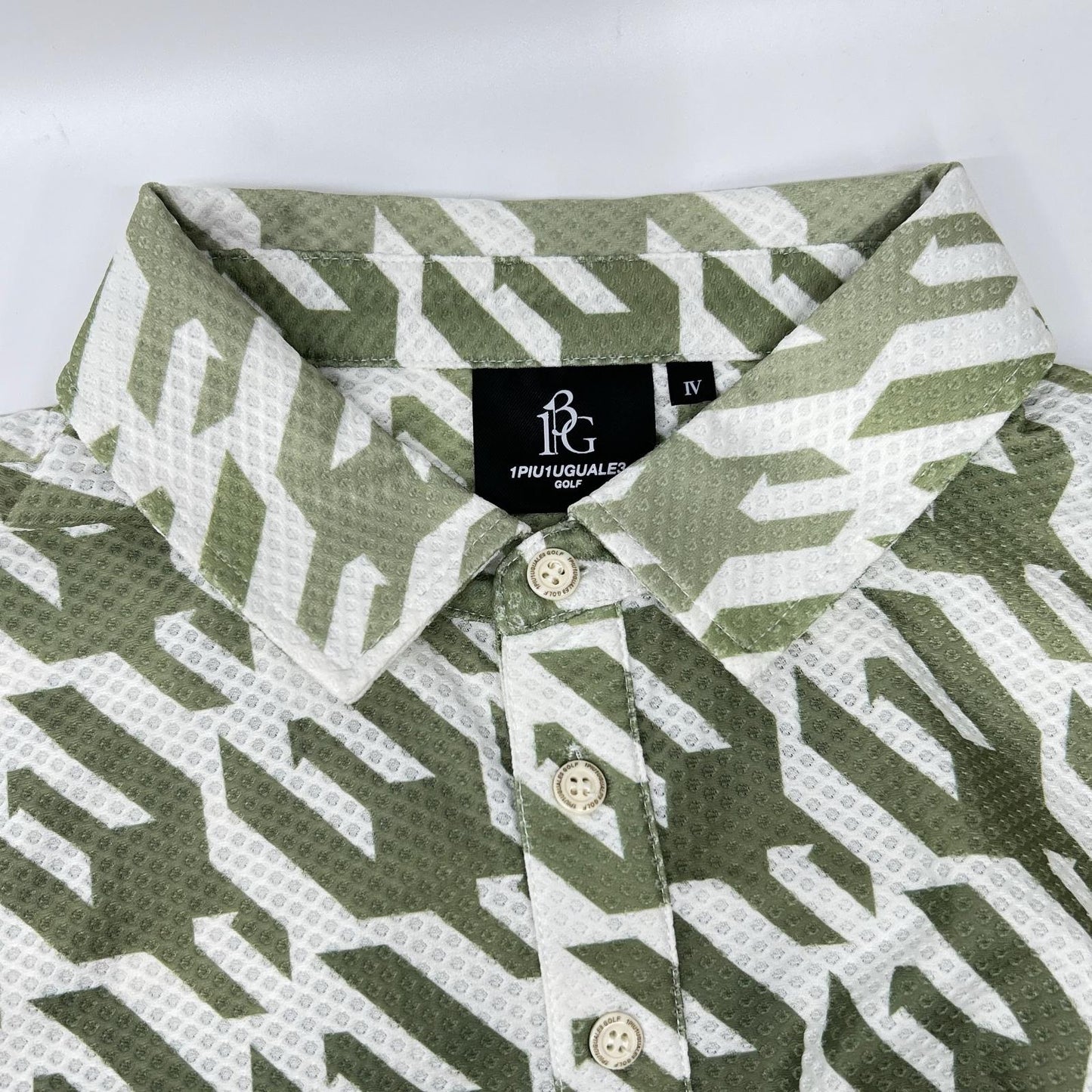 1piu1uguale3 ウノピゥウノウグァーレトレ 【GOLF】【×戸賀敬城】GRT119-PRY089 カーキ HOUNDTOOTH S/S POLO TOGA LIMITED MODEL 総柄メッシュ半袖ポロシャツ トップス
