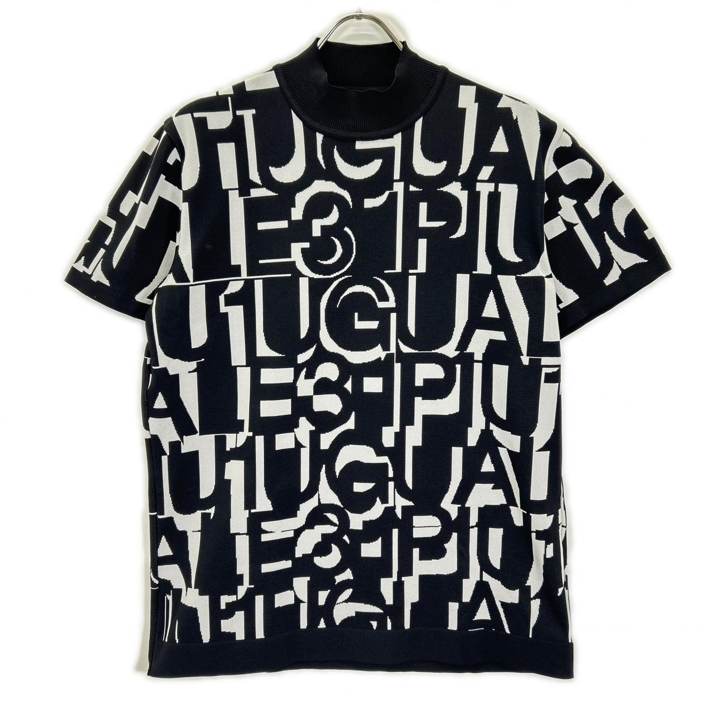 1piu1uguale3 ウノピゥウノウグァーレトレ 【GOLF】GRK083-POE535 ブラック 113 GOLF LOGO MOCK ロゴモックネックニットTシャツ トップス