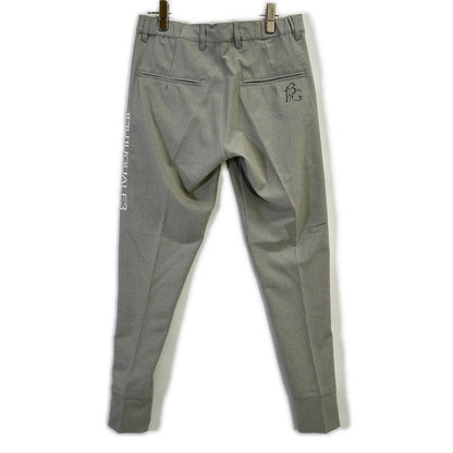 1piu1uguale3 ウノピゥウノウグァーレトレ 【GOLF】【×戸賀敬城】GRP064-POE340 グレー PINTUCK PANTS センタープレススラックスパンツ ボトムス