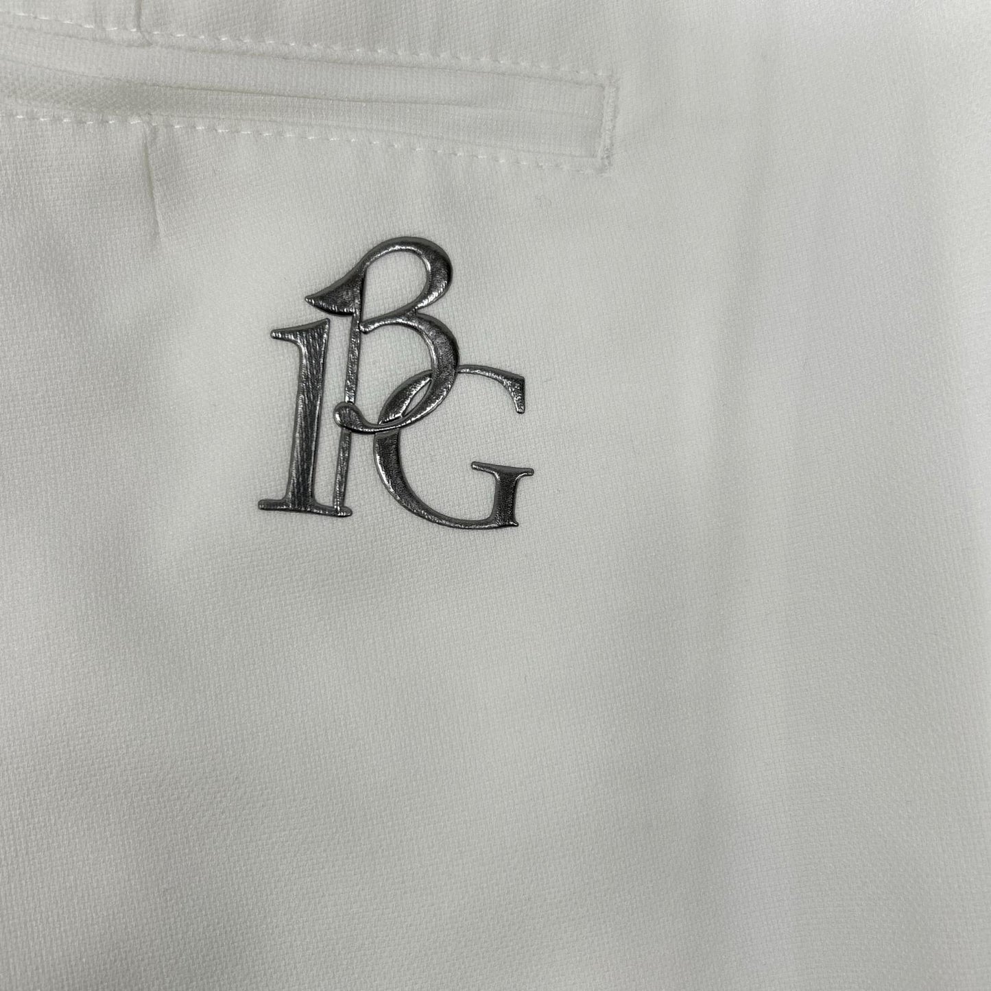 1piu1uguale3 ウノピゥウノウグァーレトレ 【GOLF】【×戸賀敬城】GRP064-POE340 ホワイト PINTUCK PANTS センタープレススラックスパンツ ボトムス