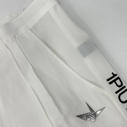 1piu1uguale3 ウノピゥウノウグァーレトレ 【GOLF】【×戸賀敬城】GRP064-POE340 ホワイト PINTUCK PANTS センタープレススラックスパンツ ボトムス
