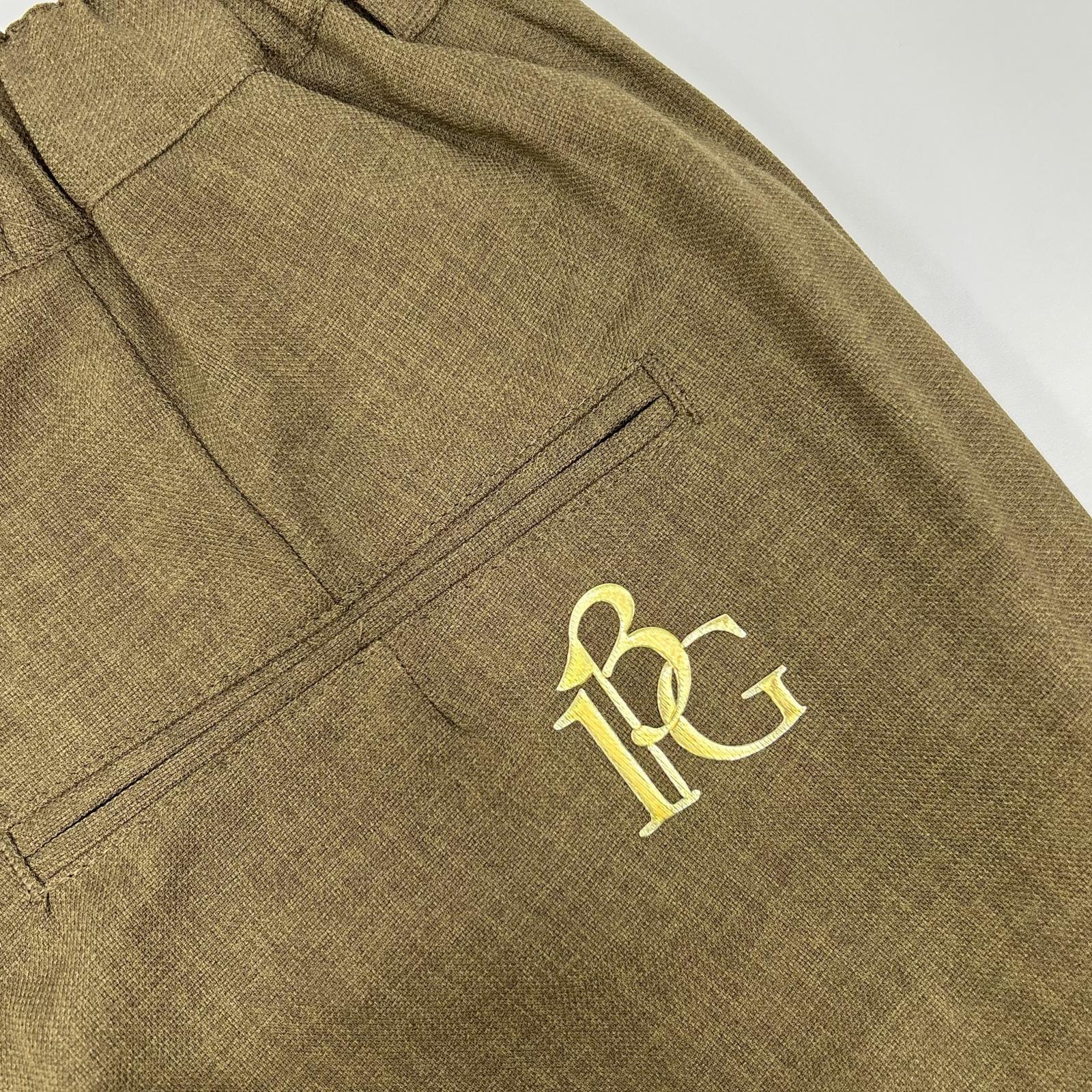 1piu1uguale3 ウノピゥウノウグァーレトレ 【GOLF】【×戸賀敬城】GRP064-POE340 ブラウン PINTUCK PANTS センタープレススラックスパンツ ボトムス