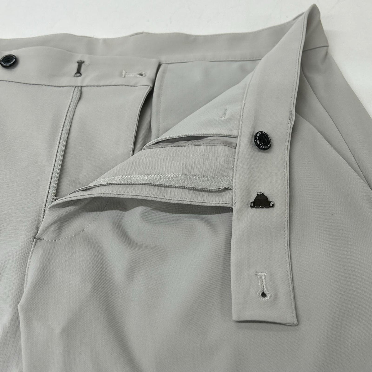 1piu1uguale3 ウノピゥウノウグァーレトレ 【GOLF】【×戸賀敬城】GRP111-POE463 グレー SHORTS TOGA LIMITED MODEL ショートパンツ ボトムス