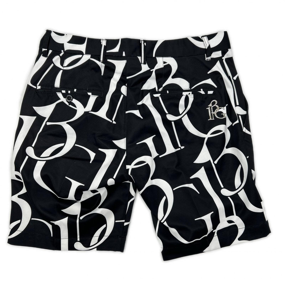 1piu1uguale3 ウノピゥウノウグァーレトレ 【GOLF】GRP181-GPE006 ブラック 113G SHORTS ロゴ総柄ショートパンツ ボトムス