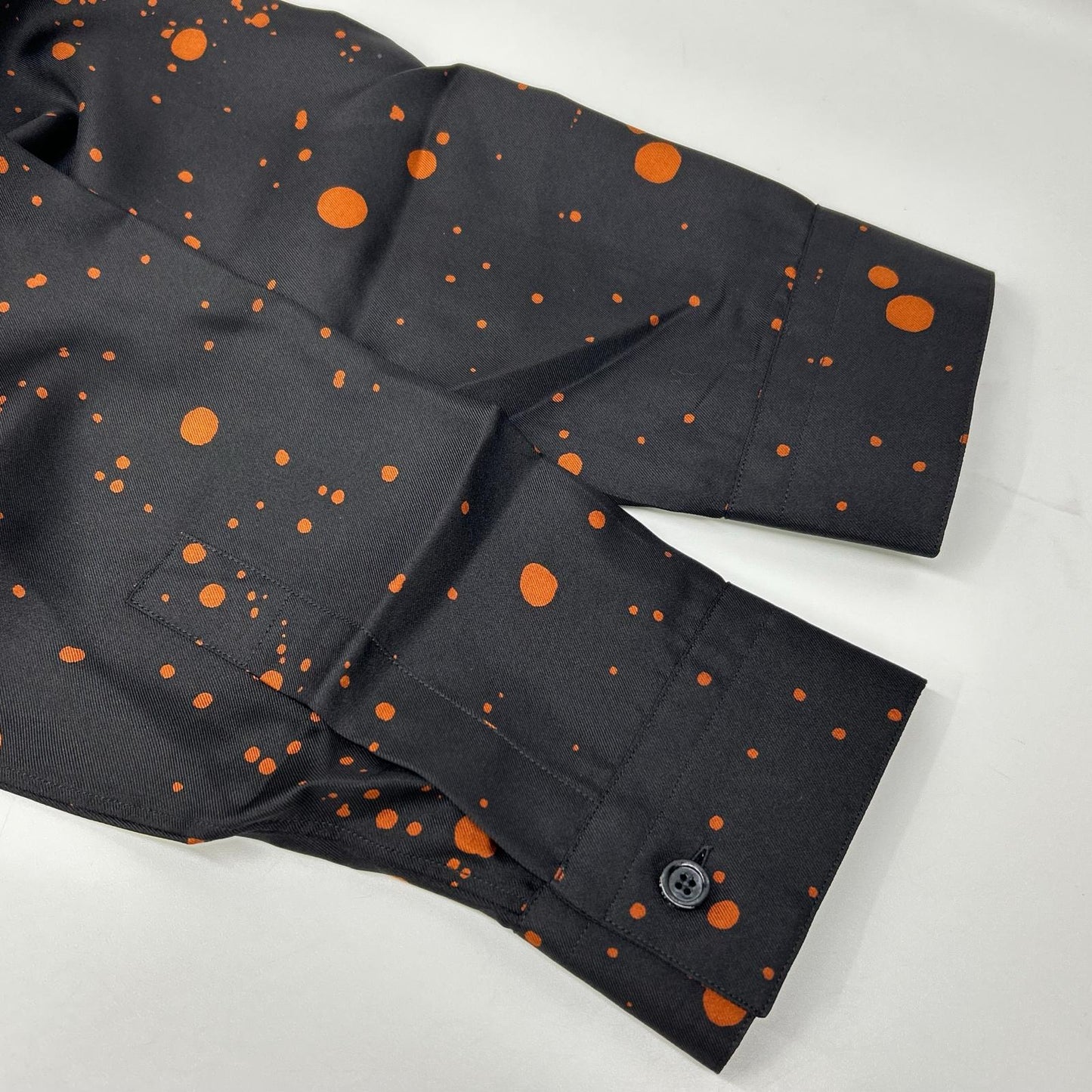 berluti ベルルッティ R18HTL52SBDL ブラック×オレンジ シルク100 ペイントドット ロングスリーブ ボタンシャツ トップス