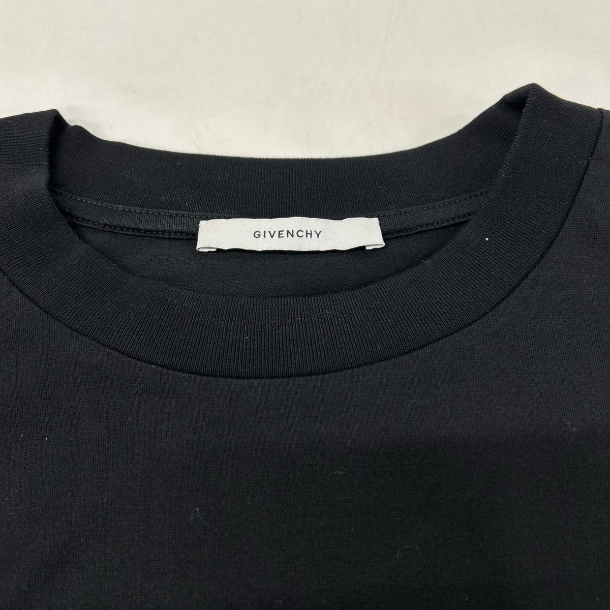 GIVENCHY ジバンシー BW70FKP75N 25AW ブラック クロップドロゴプリントTシャツ トップス