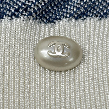 CHANEL Chanel P56171K07378 17SS white and navy Coco Mark button distressed camellia striped V-neck knit top