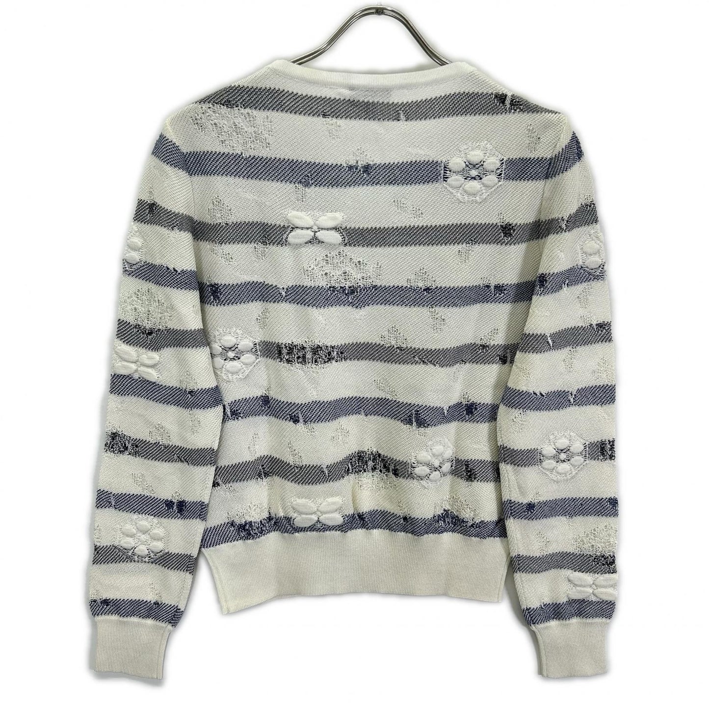 CHANEL Chanel P56171K07378 17SS white and navy Coco Mark button distressed camellia striped V-neck knit top