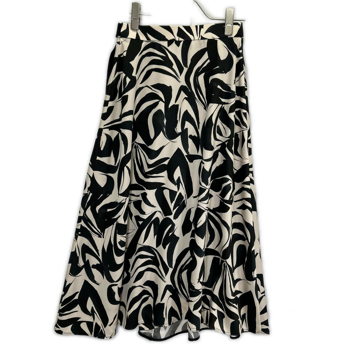 ANAYI アナイ 25年製 White×Black Belted All-Over-Print Flared Skirt