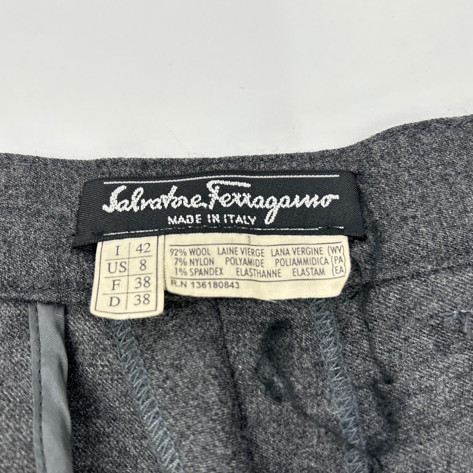 SalvatoreFerragamo サルバトーレフェラガモ チャコール ウールジャケット・ツータックパンツ セットアップ スーツ セットアップ