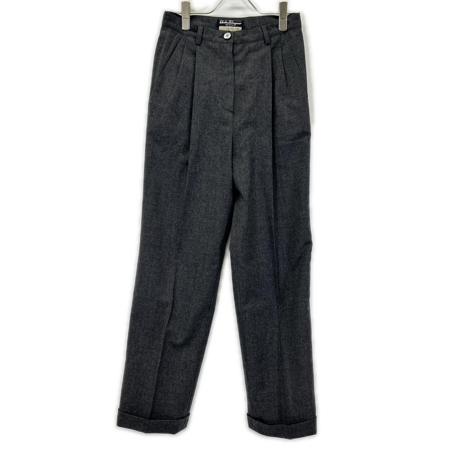 SalvatoreFerragamo サルバトーレフェラガモ チャコール ウールジャケット・ツータックパンツ セットアップ スーツ セットアップ