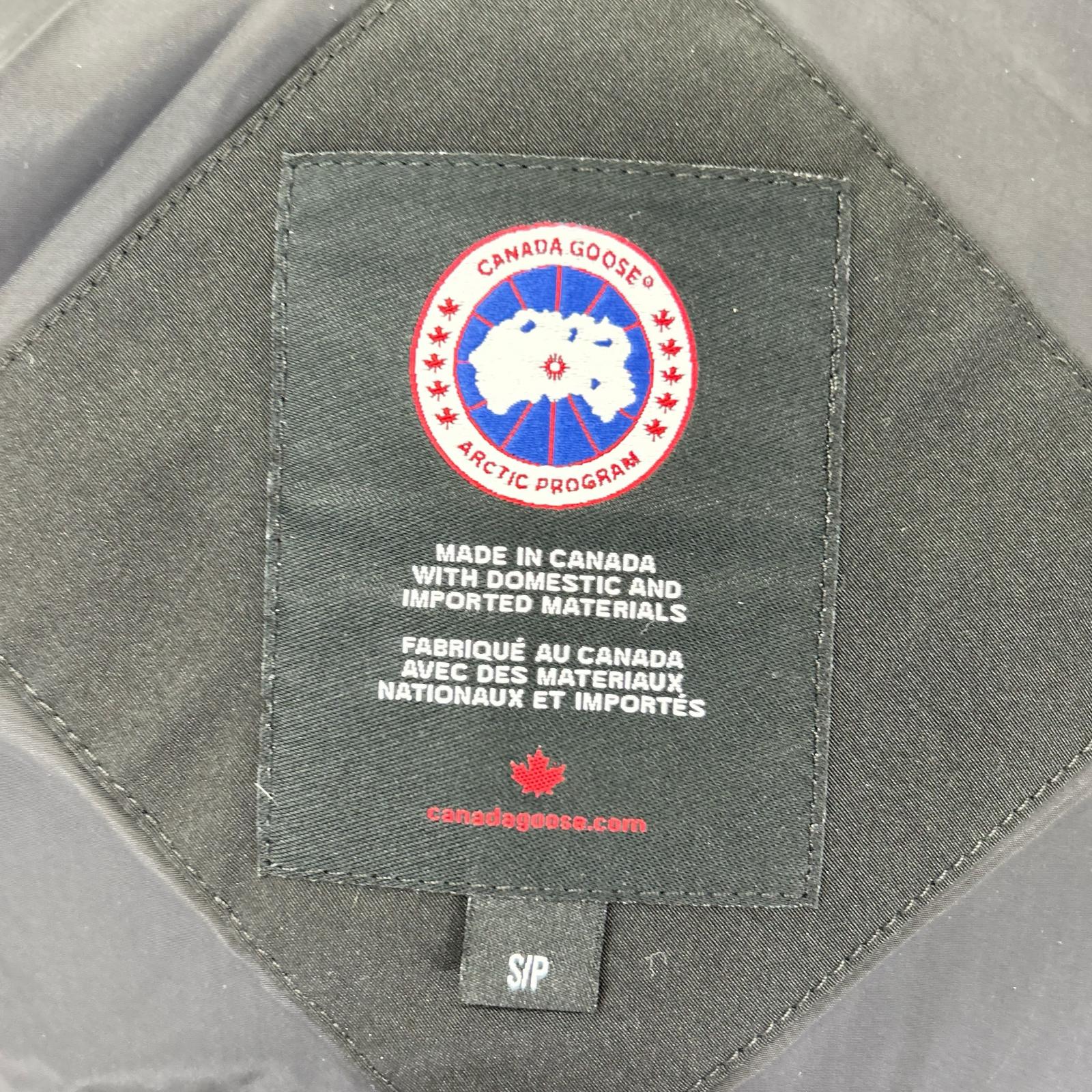 CANADA GOOSE カナダグース 2302JL ブラック マッケンジー ファー付き ダウンコート コート