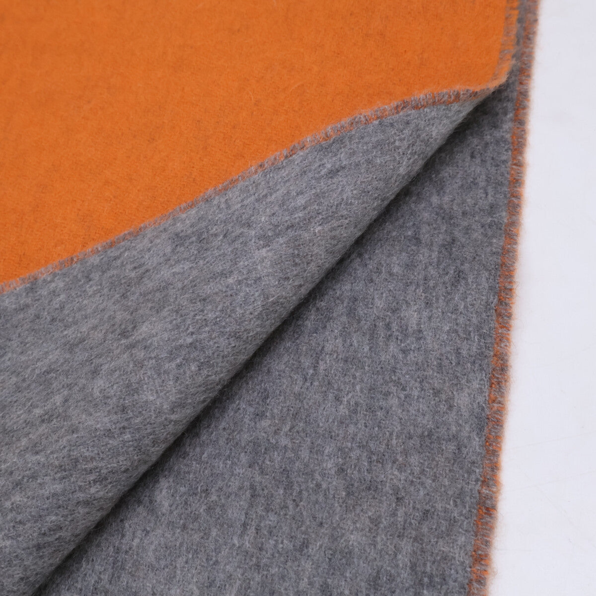 HERMES エルメス 【美品】ロゴ刺繍 カシミヤ バイカラー フリンジ マフラー