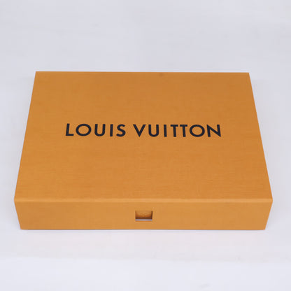 LOUIS VUITTON ルイヴィトン 【国内正規/26年製】RM262MQ NPL HUY41W Marque L. Vuitton Deposee エンブロイダリーシグネチャーTシャツ トップス