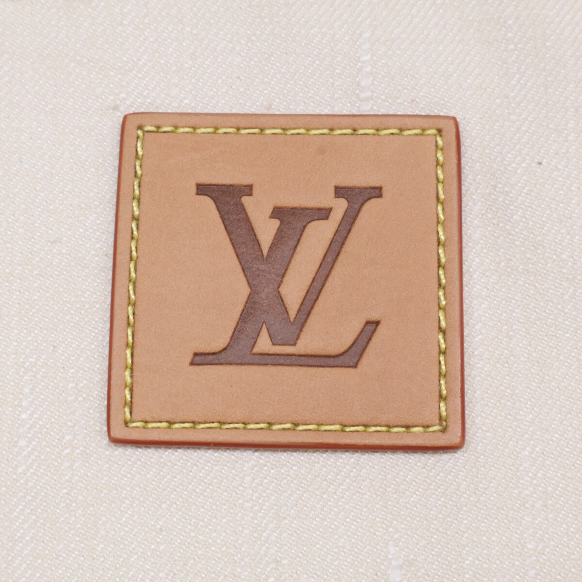 LOUIS VUITTON ルイヴィトン 【美品/国内正規/25年製】RM251M SNB HSS78W ロゴ入りボタン シルク混 半袖シャツ トップス