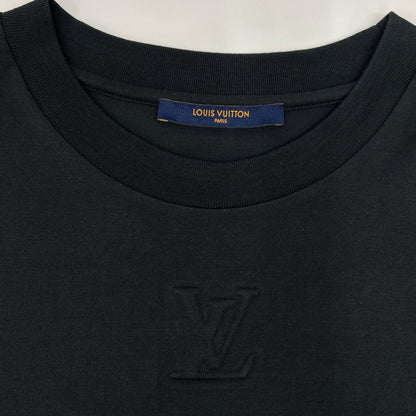 LOUIS VUITTON ルイヴィトン RM212 NPG HLY64W 21AW ブラック エンボスLVロゴ Tシャツ トップス